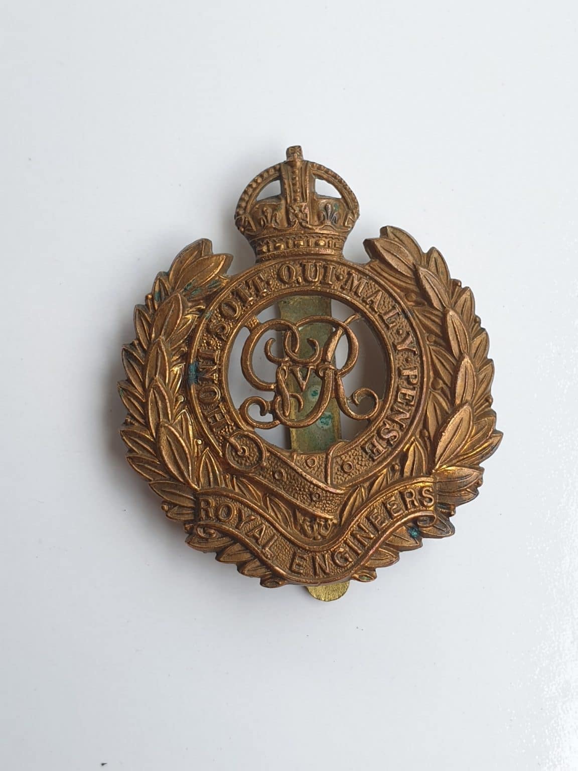 British Royal Engineers Badge with KC. | Allied Militaria