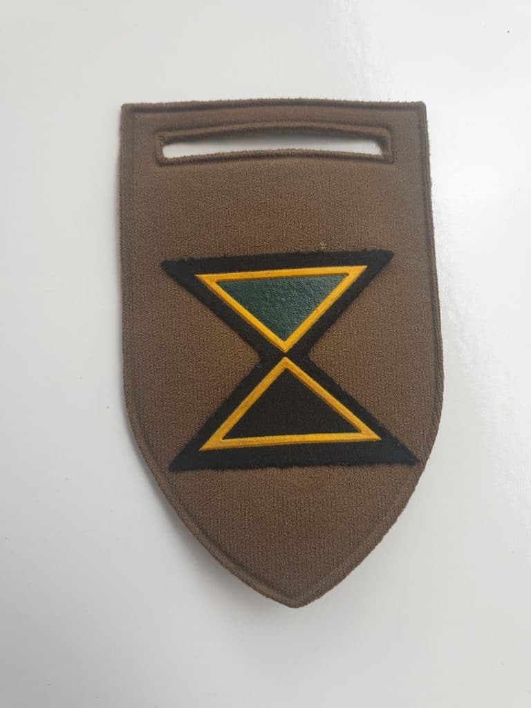 Infantry Head Quarters Company Embossed Shoulder Flash Pin Intact